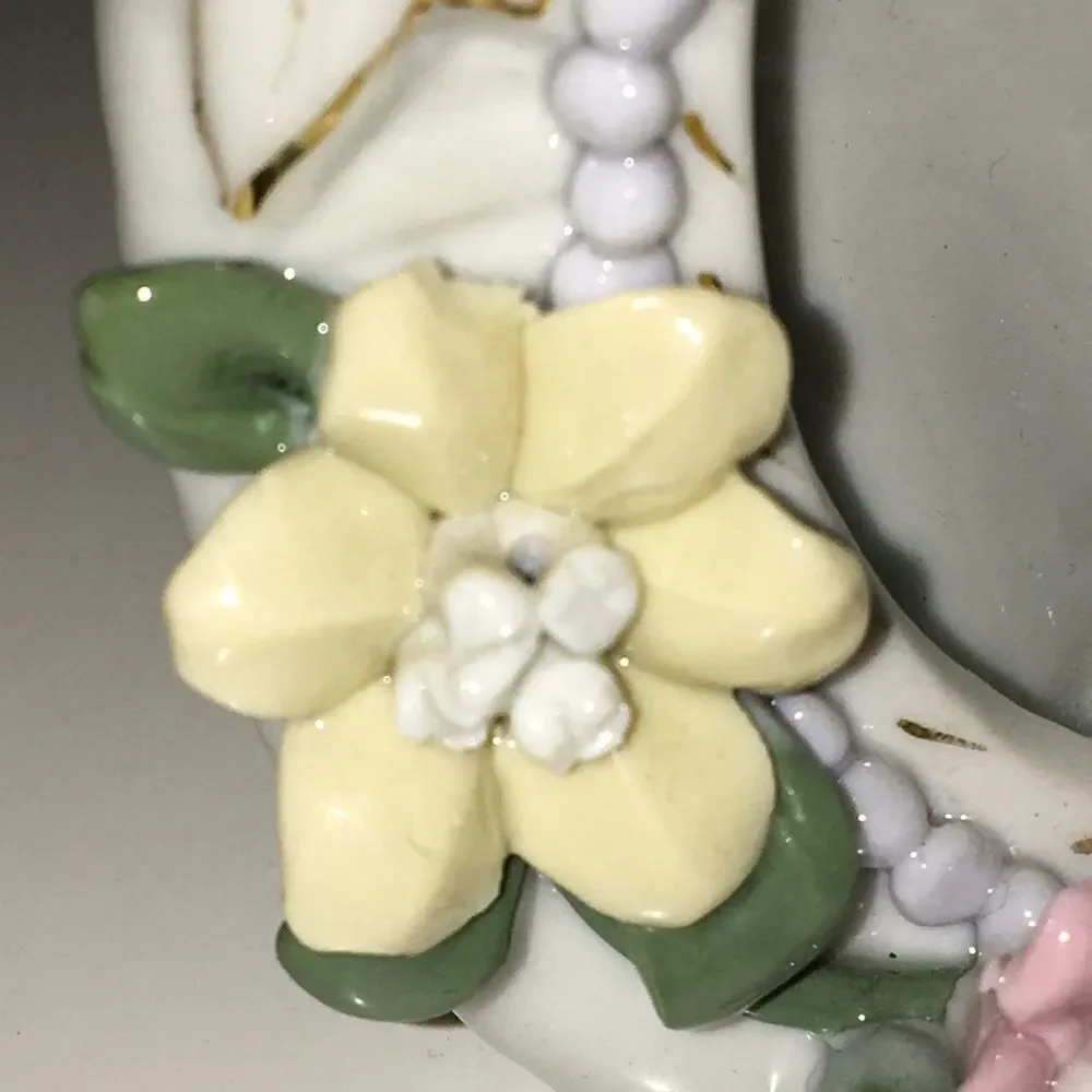 Vintage 80s Porcelain Ceramic 3D Flower Small Photo Picture Frames Grandma Core